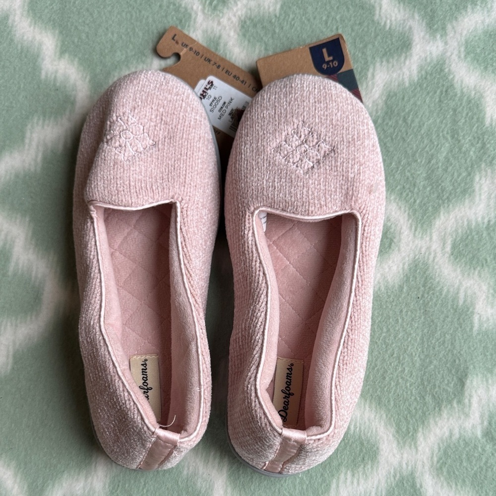 NWT Dearfoams Women's Soft Pink Slippers US 9-10 large